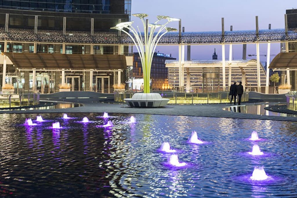 Piazza Gae Aulenti