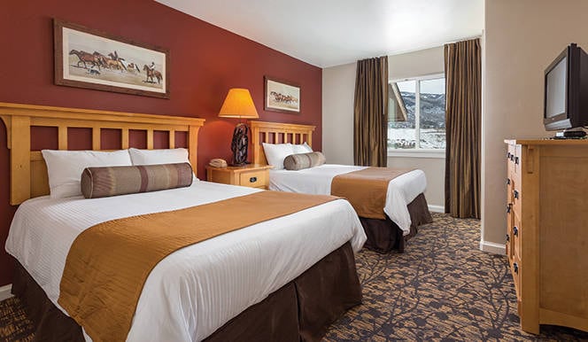 Si el tercer dormitorio sería con dos camas individuales (el segundo dormitorio tiene una cama queen o dos camas individuales).