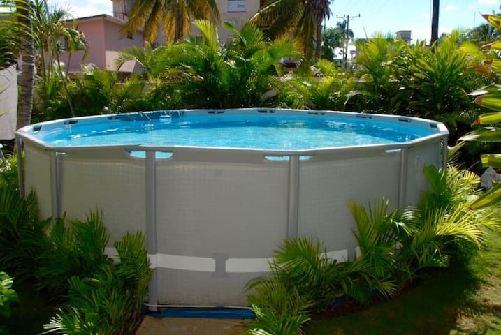 3br.Luxury Home Havana great location with Pool!