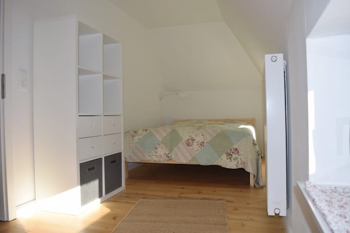 Habitación orientada al oeste