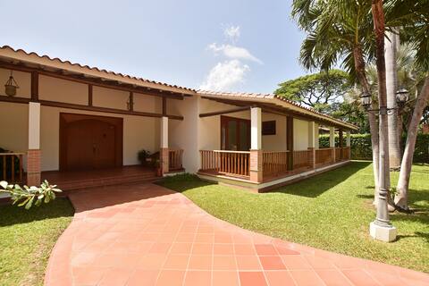 HOUSE IN HACIENDA TRAPICHES II