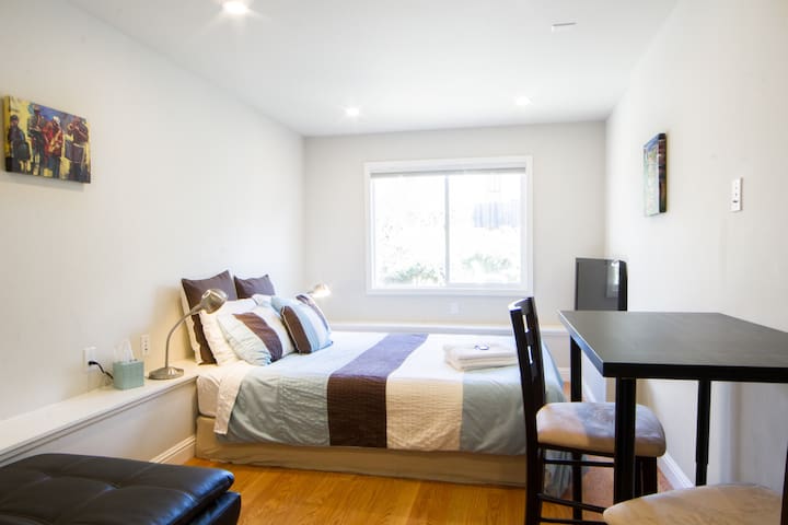 Cozy Suite Private Bathrm by GGPark