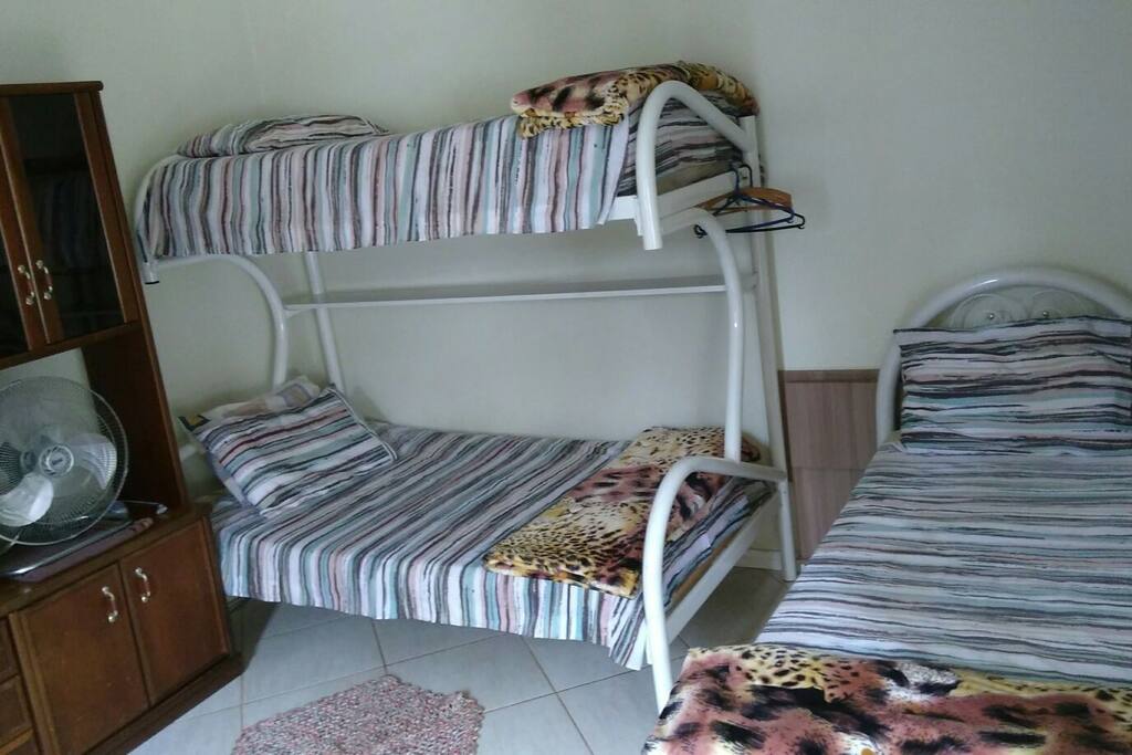 Distribuição das camas no quarto