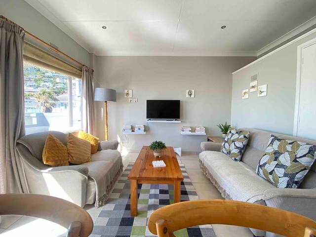 Beachside | Family | Parking | Central gallery image 4