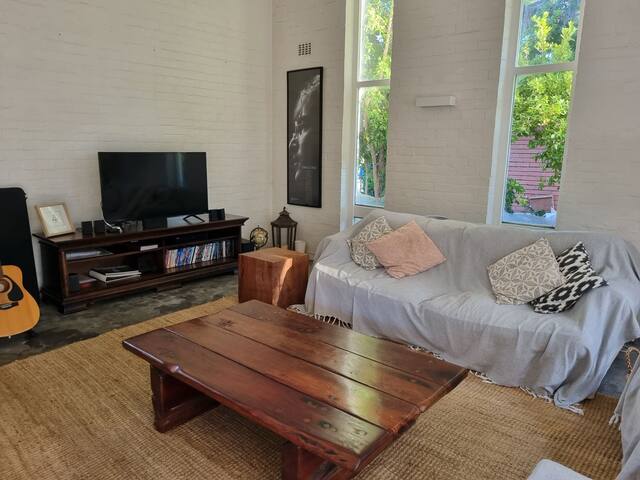 Family home in Constantia gallery image 2