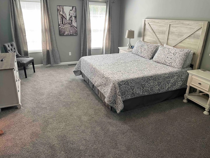 Брачен кревет (широк 150-179 см)