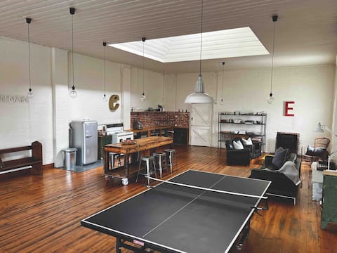 Popular Airbnb listing: 77 on Main - Old Shop Front in Shire Of Colac Otway
