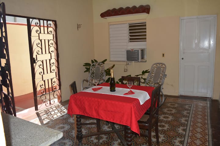 Hostal Navarro #5019 Cienfuegos Cuba