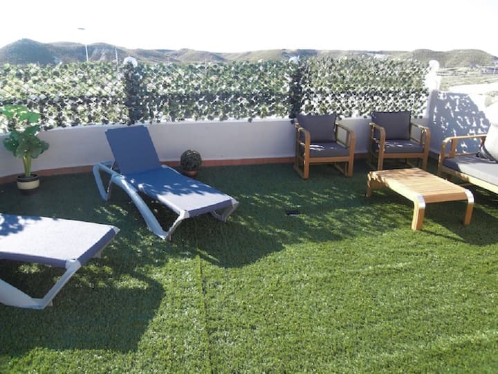 Large private Villa with Pool and Rooftop Terrace!