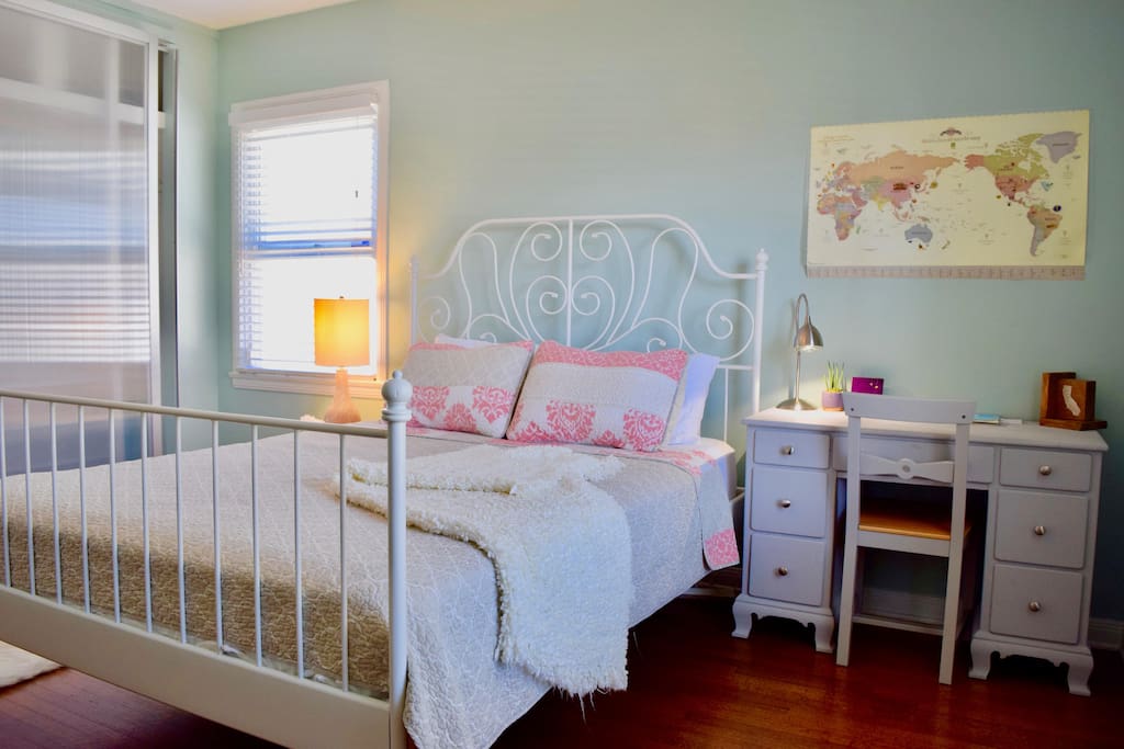Queen Bed