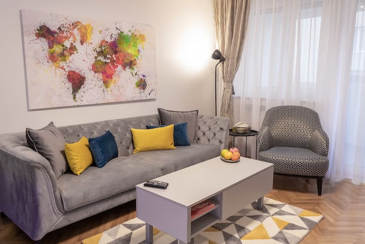 Modern Apartment In The Heart Of Downtown Sarajevo - Sarajevo