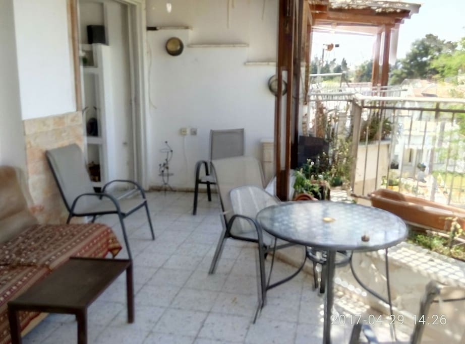 balcony