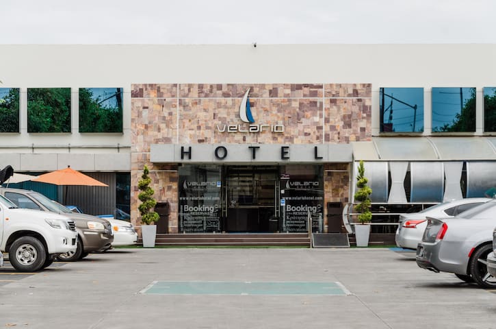 MX- TIJUANA Velario Hotel a SINGLE room 1 BED