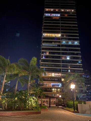 Apartamento espetacular de frente para o mar gallery image 3