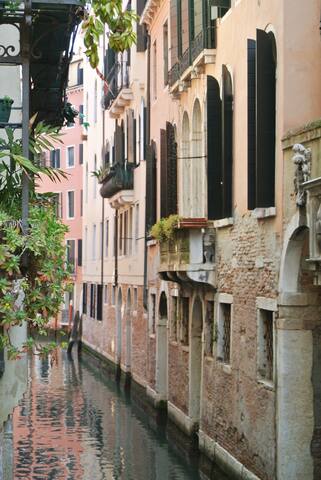 A 250 square metres apt in the heart of Venice gallery image 2