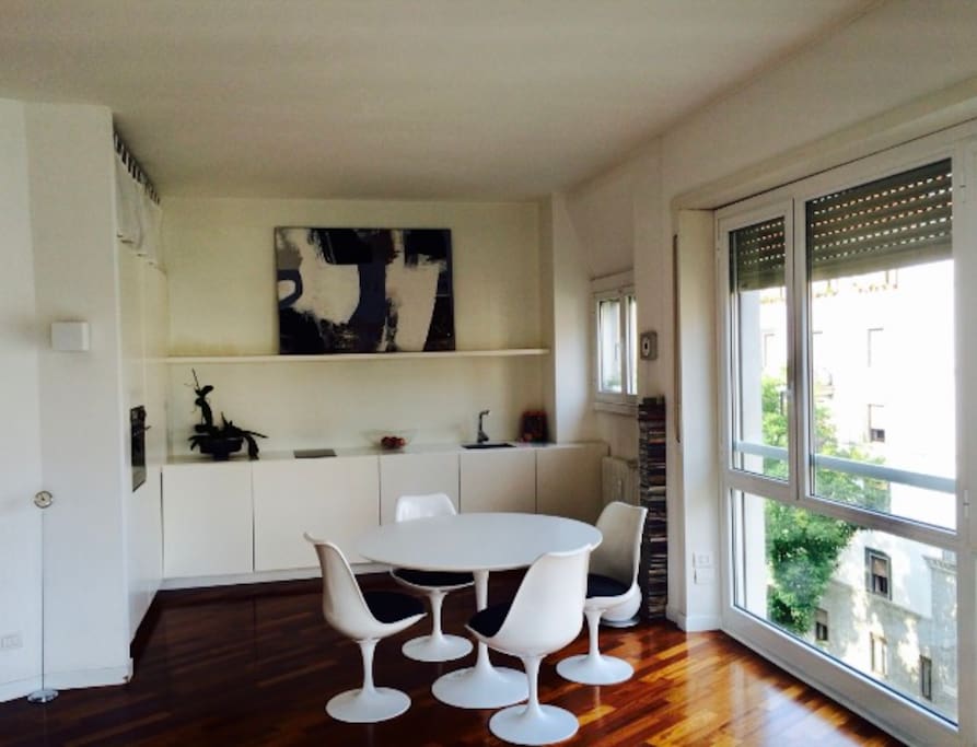 Fully equipped kitchen with fridge, microwave, oven, dishwasher, washing machine with dryer, Nespresso coffe machine.