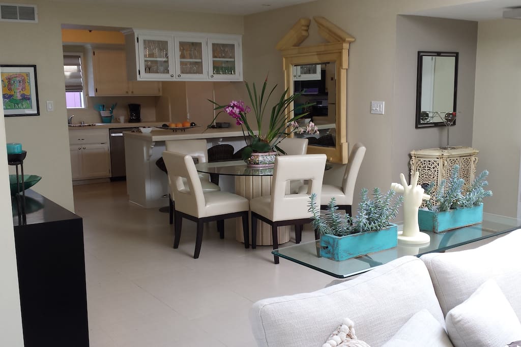 Open dining room and kitchen.
