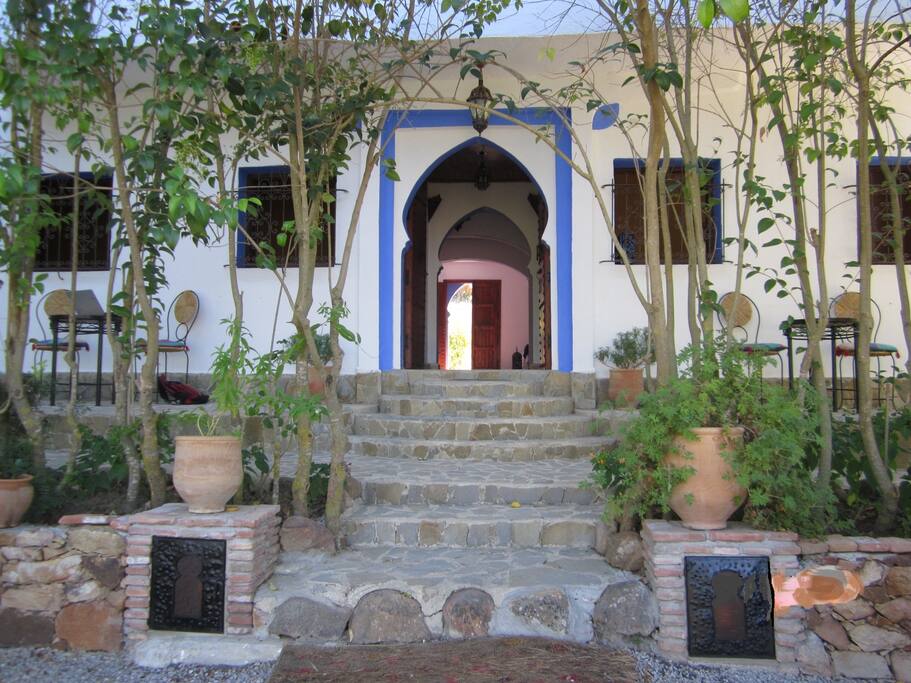Entrada principal de Casa Linda