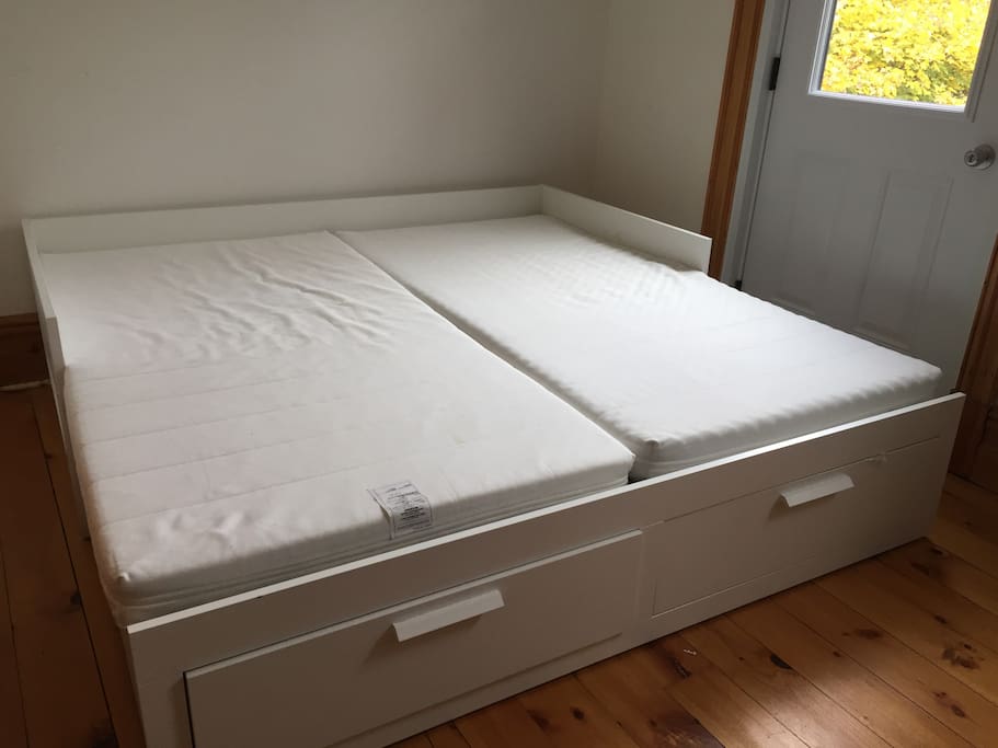Chambre avec le lit king