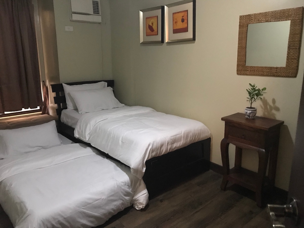 საძინებელი 1