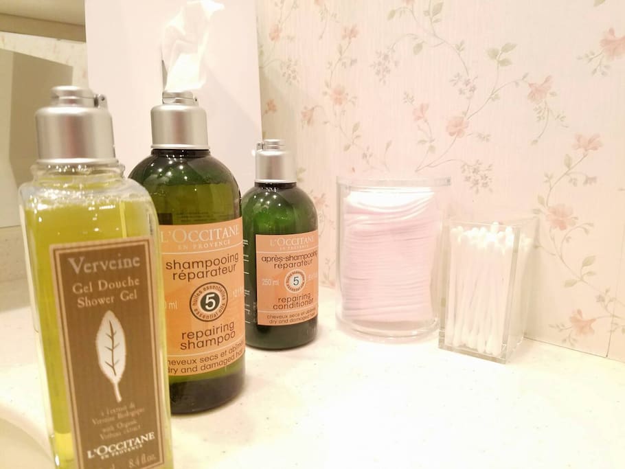 Transform your hair from dry and damaged to strong and shiny