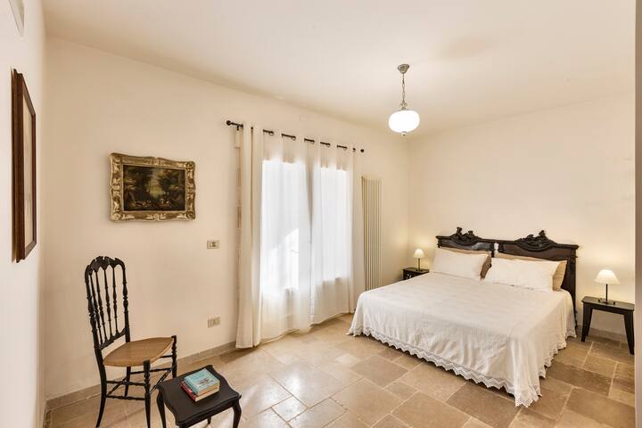 La Casa Blu, antica Villa con piscina e Spa gallery image 5