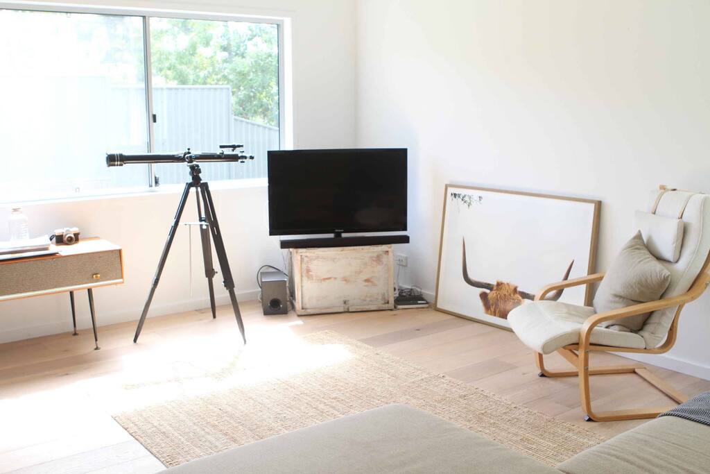 TV + Apple TV and wifi