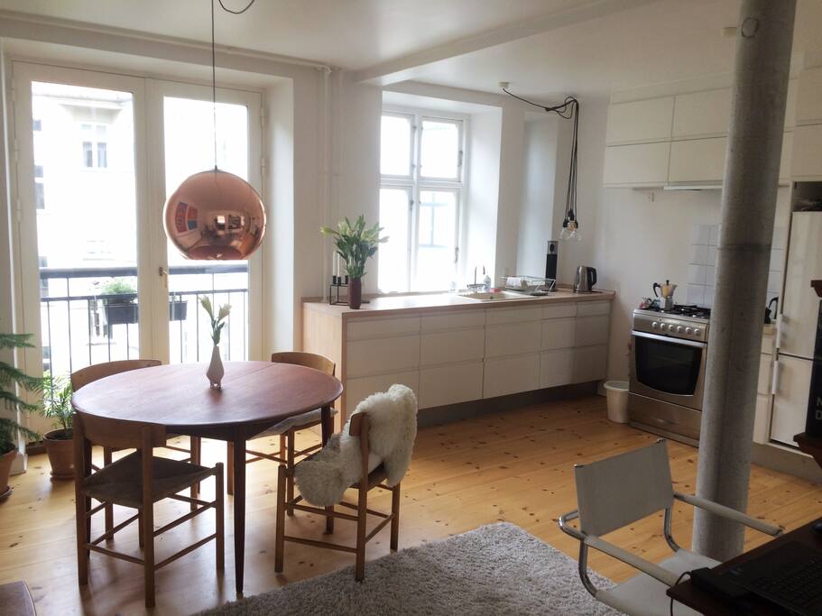 Living room/ Kitchen