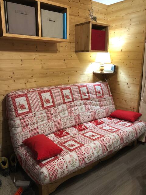 Annonce Airbnb populaire: 3 Vallées Les Menuires, at the foot of the slopes, Summer/Winter à Les Belleville