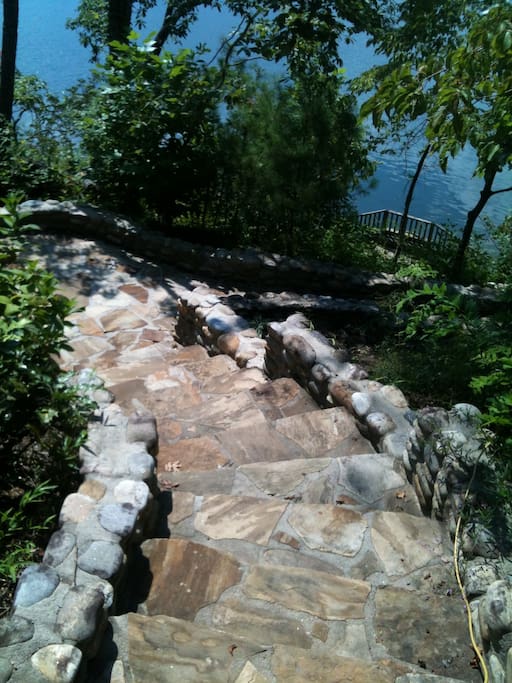Front steps down to the cool water of Lake Burton!