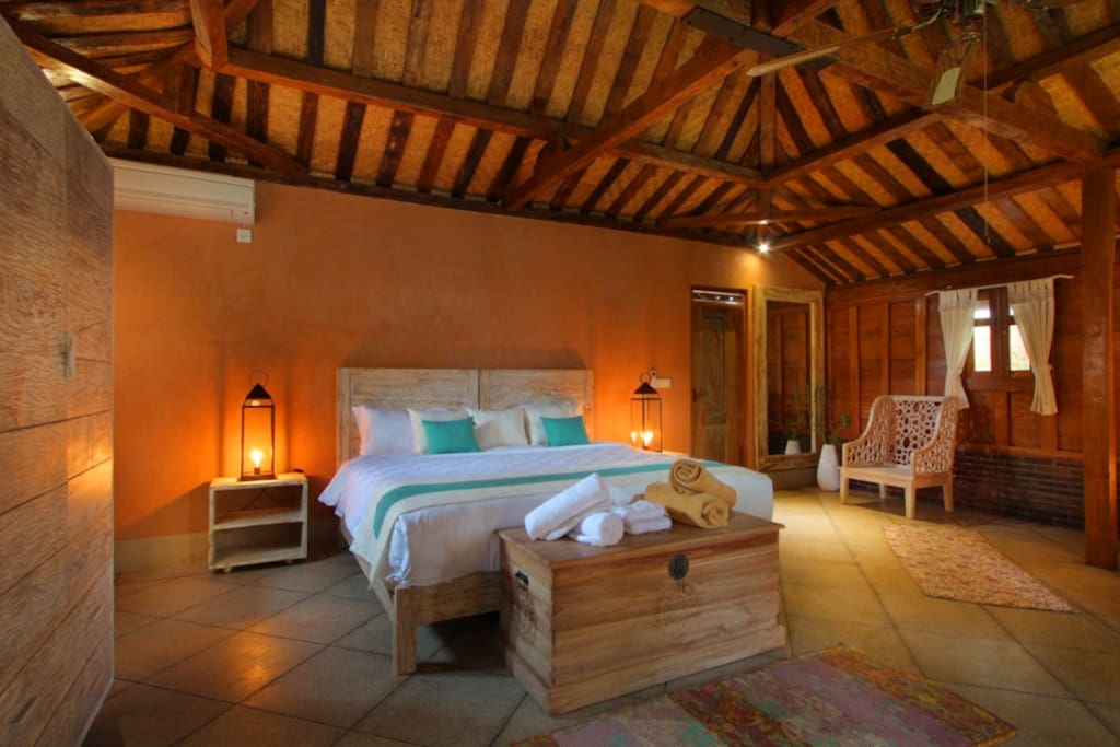 King size bed