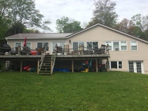 Tug Hill Lakehouse on private lake - sleeps 16+