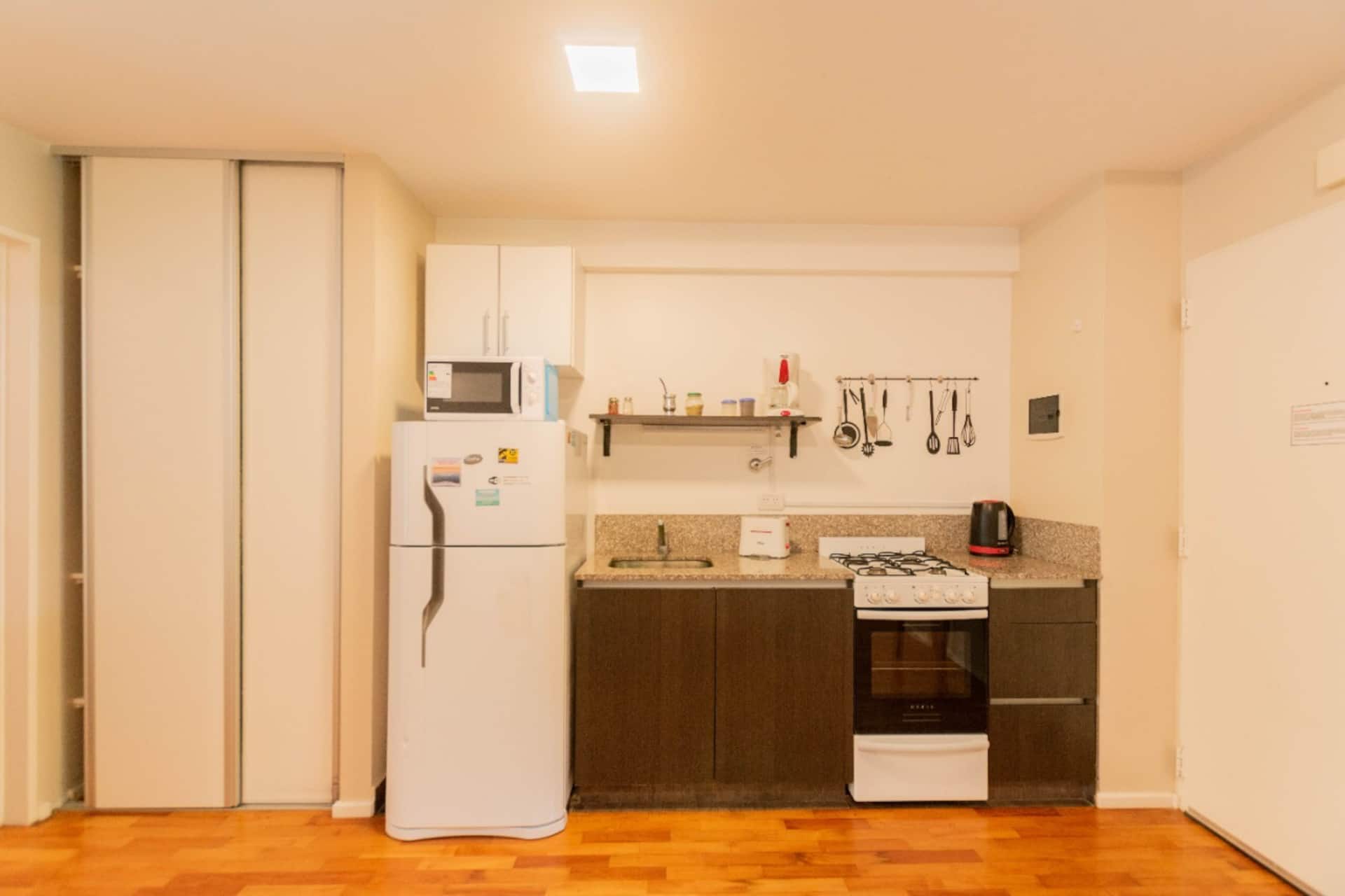 Studio mobiliado em Palermo Hollywood com varanda para a rua
