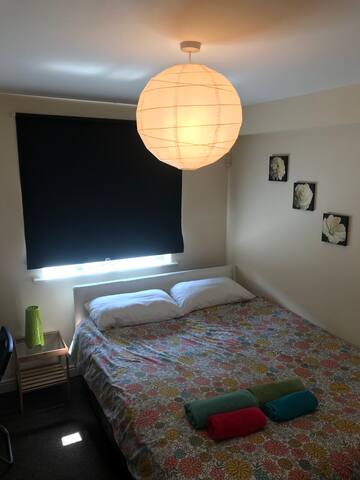 LONDON Fantastic Two Bedroom Flat for 4 people ! gallery image 4