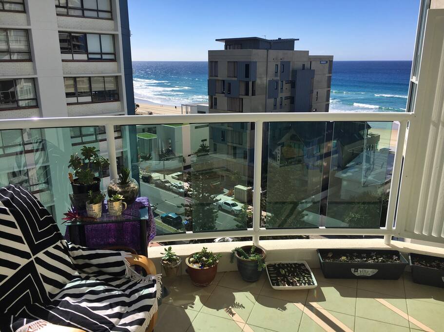 Sun all day long on the balcony
