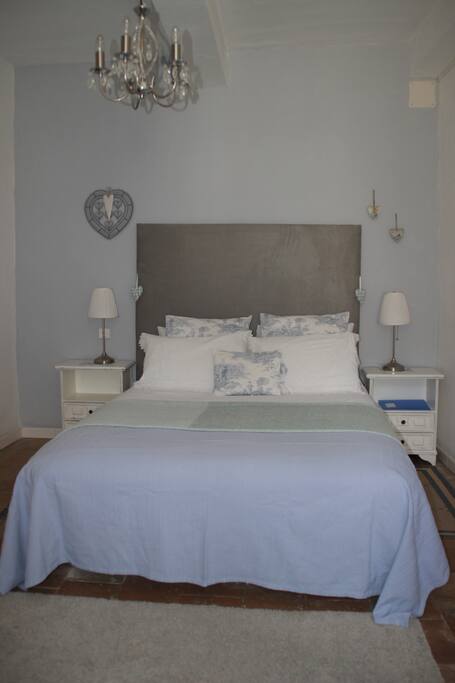 Room 2 King-sized bed