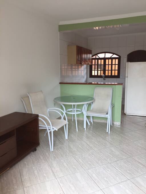Sala conjugada com cozinha