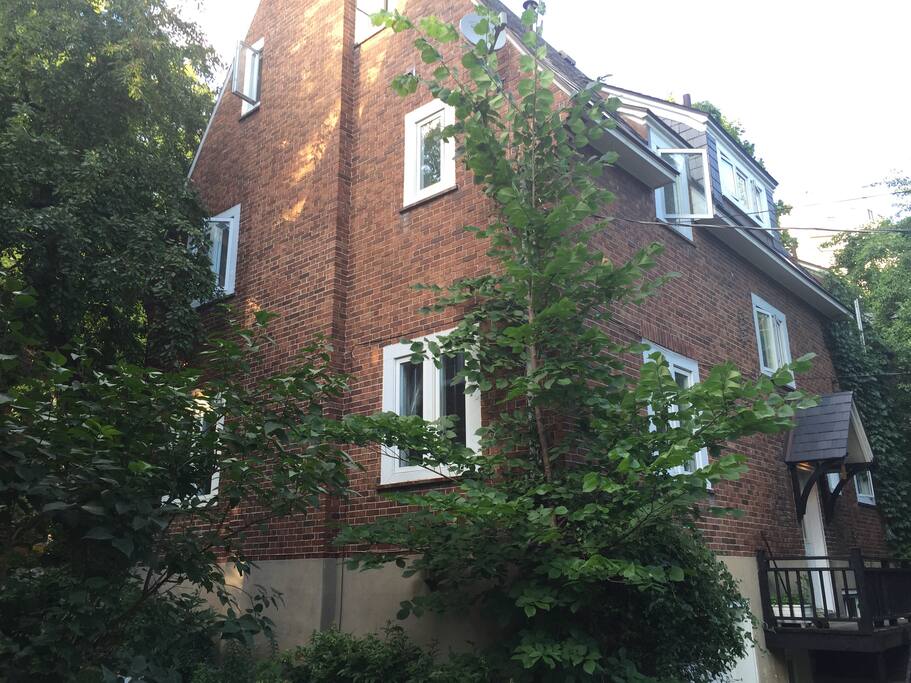 MONGTEALR WESTMOUNT