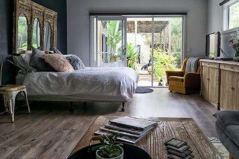 Asmara Retreat - Barwon Heads Surf River & Escape