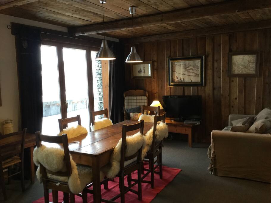 Séjour avec terrasse vue piste
