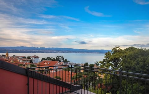 Top performing Airbnb: STUDIO APARTMENT WITH AMAZING VIEW in Dobreć