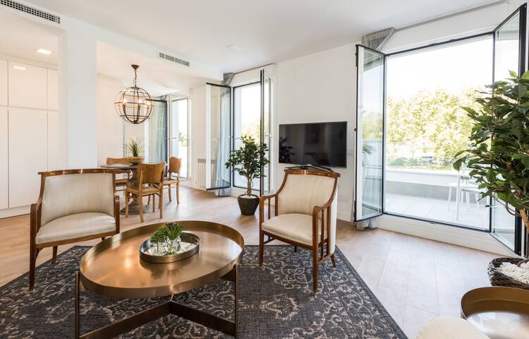 Plaza España Skyline Executive Suite Terrace gallery image 4