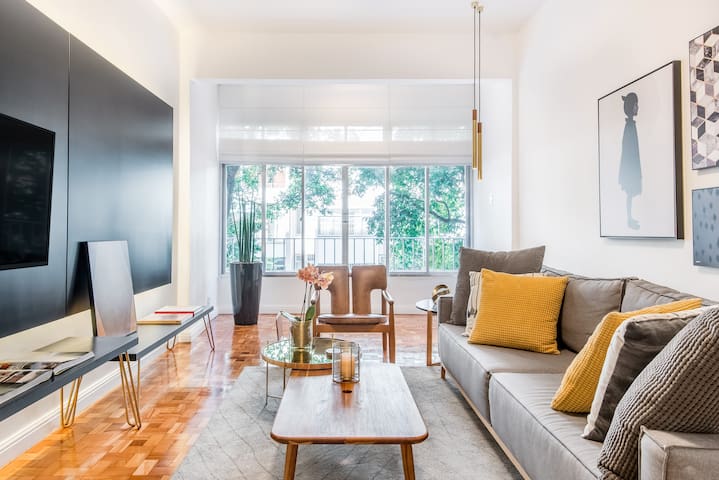 Luxury design Apartment near the beach