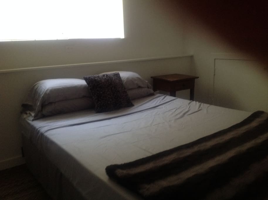 Bed 1