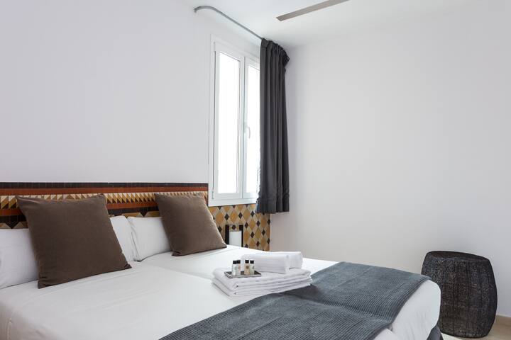 Superior Apartment with views to La Pedrera gallery image 4