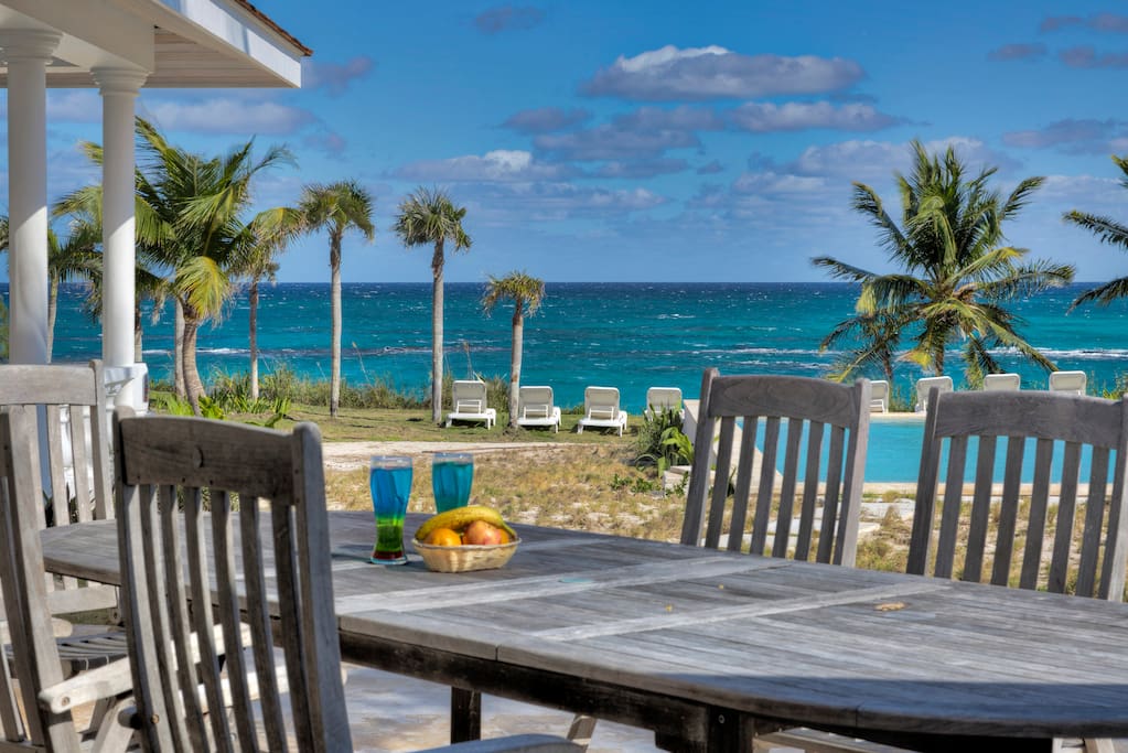 Seven Palms' ocean-view deck and beachfront infinity pool.
