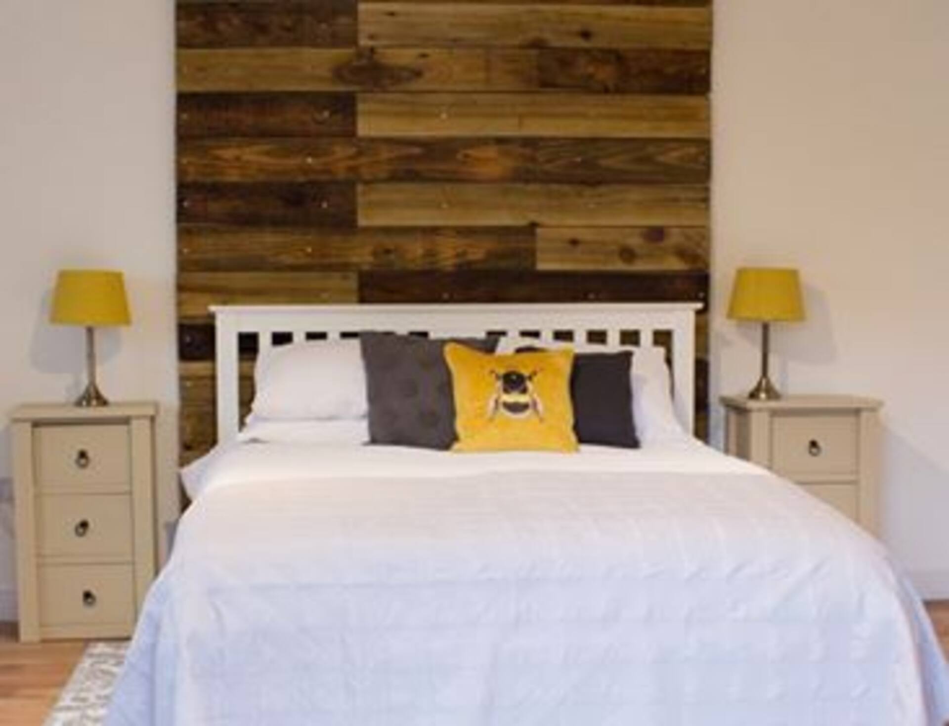 Bumble Bee Barn