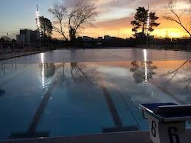 Entire home with 1 bedrooms in Rennes - Bel appartement proche toutes commodités + parking