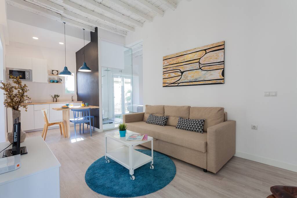SALON LUMINOSO