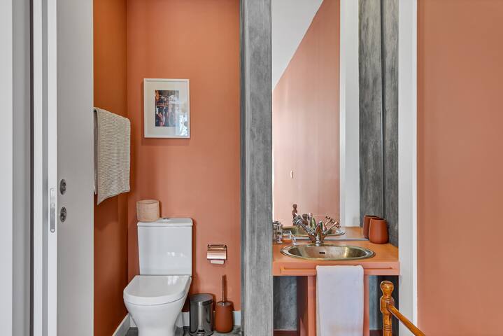 Private House with Pool, terrace and 5 rooms gallery image 4